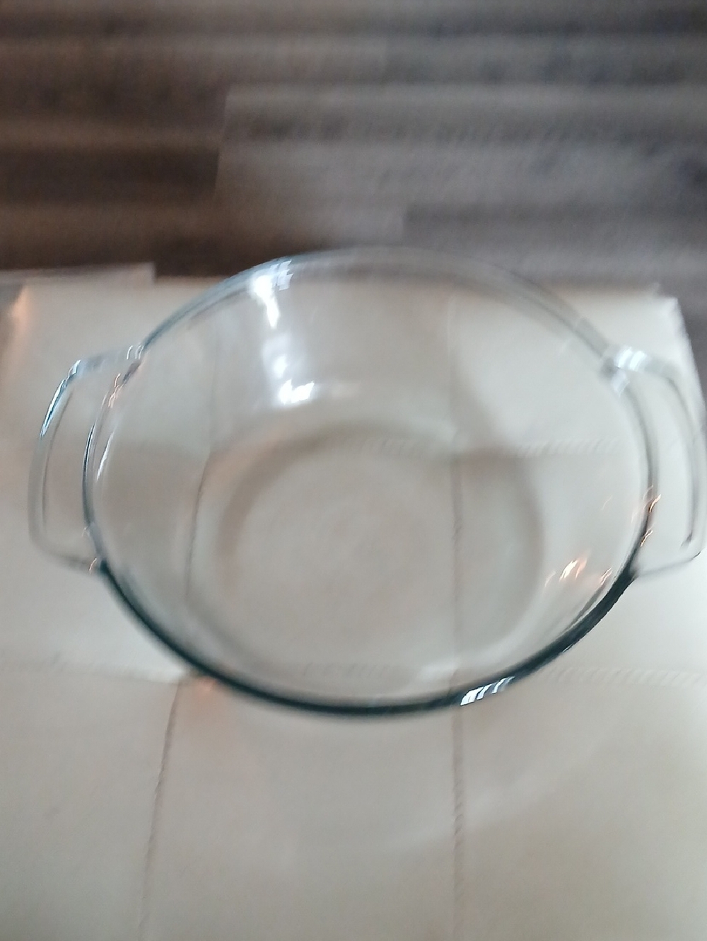 Anchor Hocking Clear Glass Round Baking Dish with Handles. 9 Inches.  2 Quarts